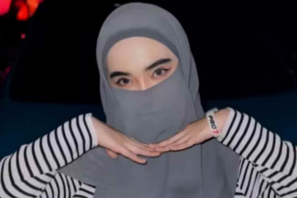 Bikin Penasaran Hubungan Auraprin dan Blackpanda? Viral di TikTok Usai Dikaitkan dengan Ular Tangga Pink